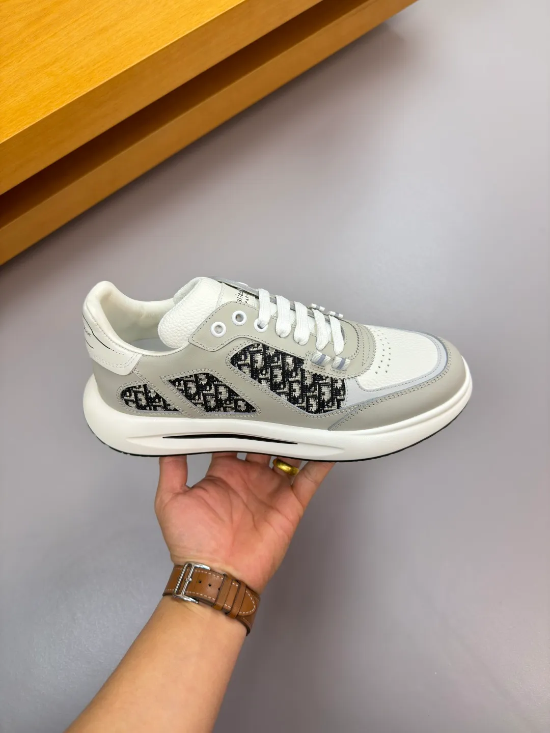[Dior] Dior P780 men's shoes💰 - High-end quality original order·Casual sports shoes - Upper: 🔝Nappa calfskin, perforated calfskin, brand totem canvas cloth, tongue. Heel. Silk-printed high-frequency brand logo - Inner: water-dyed cowhide, foot pad; brand canvas - Outsole: ultra-light TPU. Rubber foam; two-color molded outsole -Ultra-high quality control·Fine workmanship: outstanding (high-end·nobility·grade) -Size: 39-44 (38, 45, can be customized)·DR0181